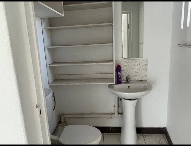 BUSINESS PROPERTY TO RENT IN LONGCROFT